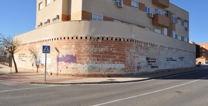 Venta de local comercial en Mejostilla de doscientos treinta y&hellip;